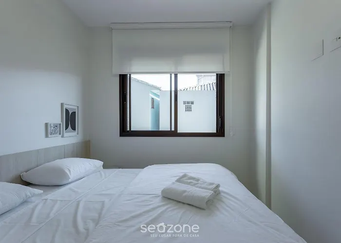 Apartamentos C/ Piscinas A 240M Do Mar Floripa-Sc Adc